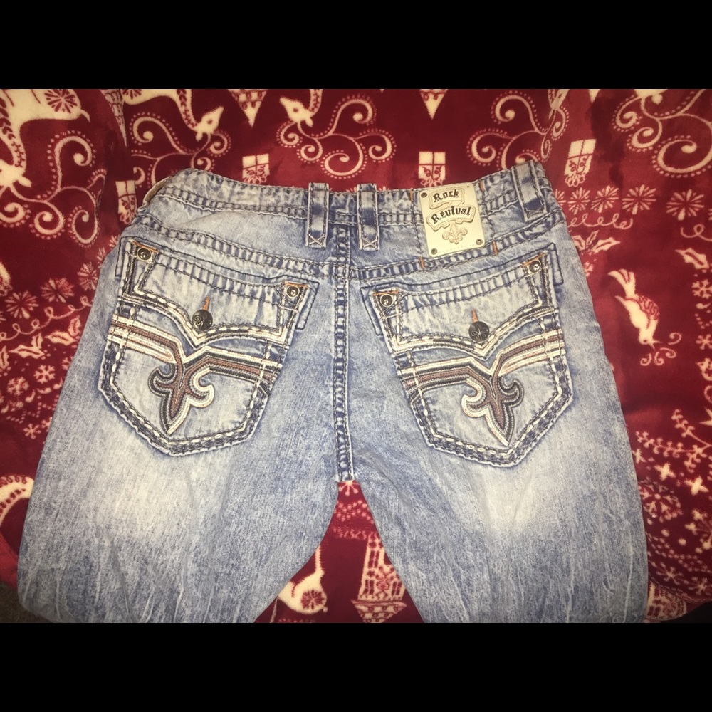 Like New Men’s Rock Revival Jeans size 34.   Sold